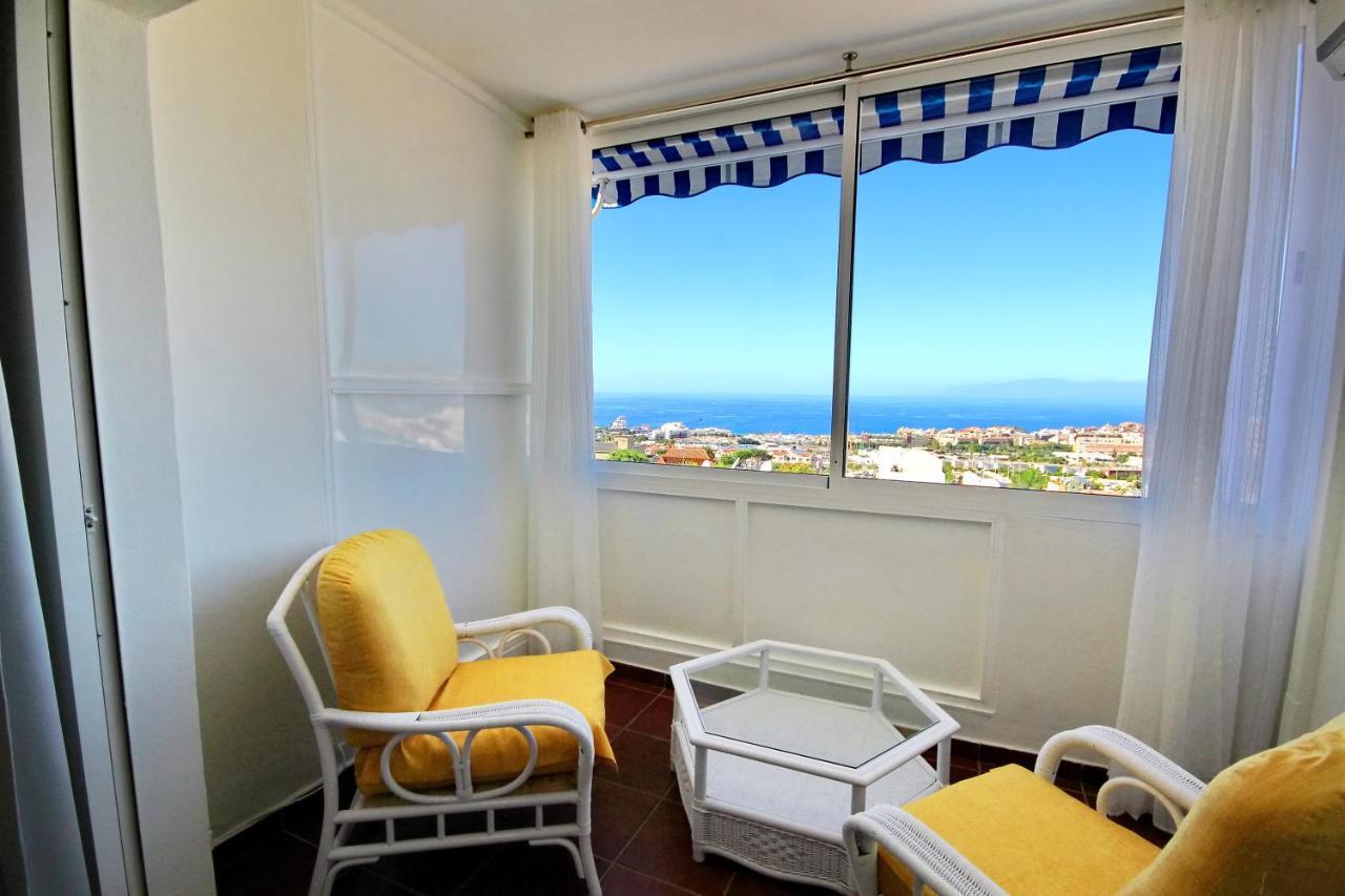 Cozy Townhouse With Ocean Views In Costa Adeje Lägenhet Exteriör bild